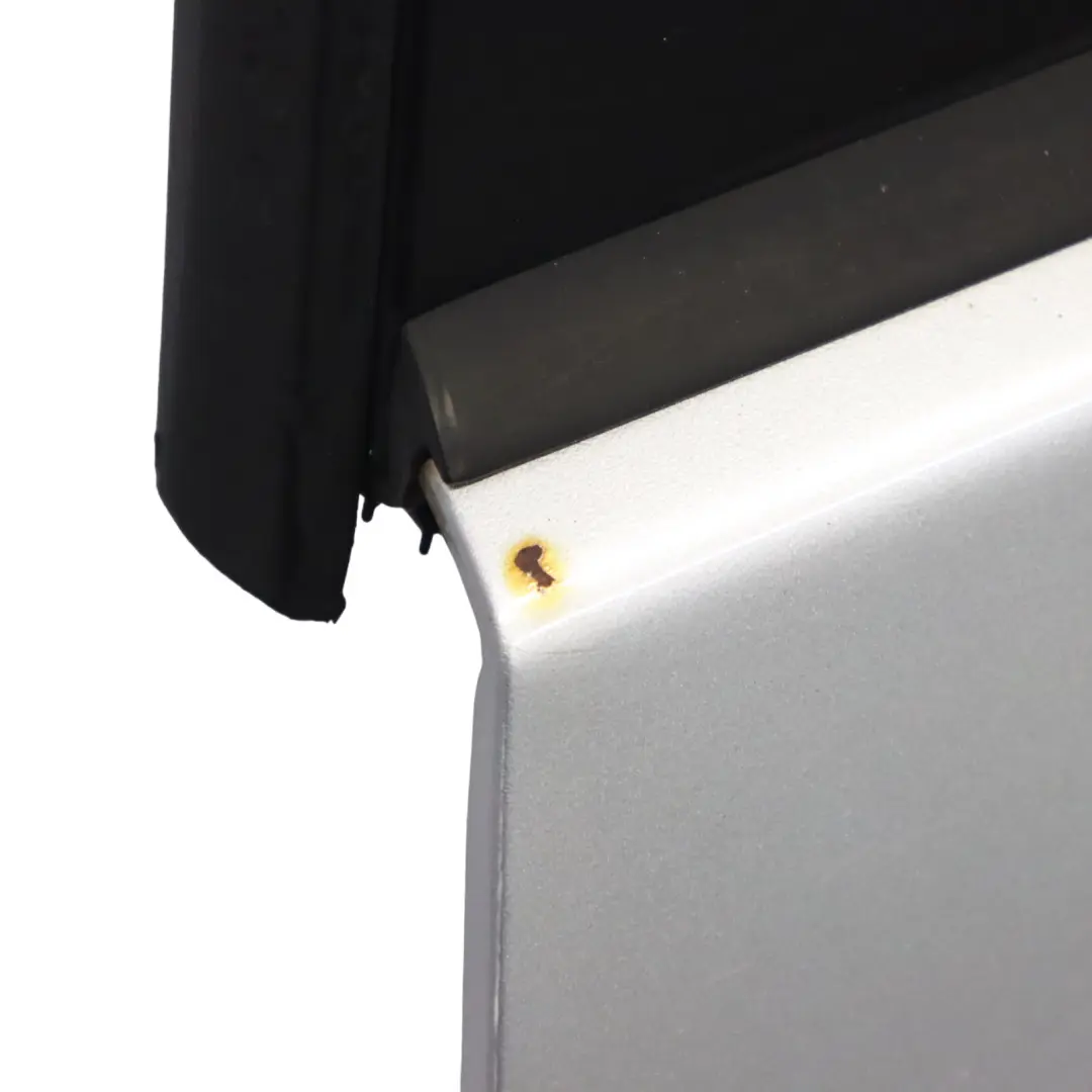 Mk5 Porte Arrière Gauche Panneau Reflex Silver Metallic - A7W pour VW Volkswagen Golf à propos du numéro de pièce 1K6833105J VW Volkswagen Golf Mk5 Porte Arrière Gauche Panneau Reflex Silver Metallic - A7W - SKU 1K6833105J-RES - Numéro de pièce 1K6833105J