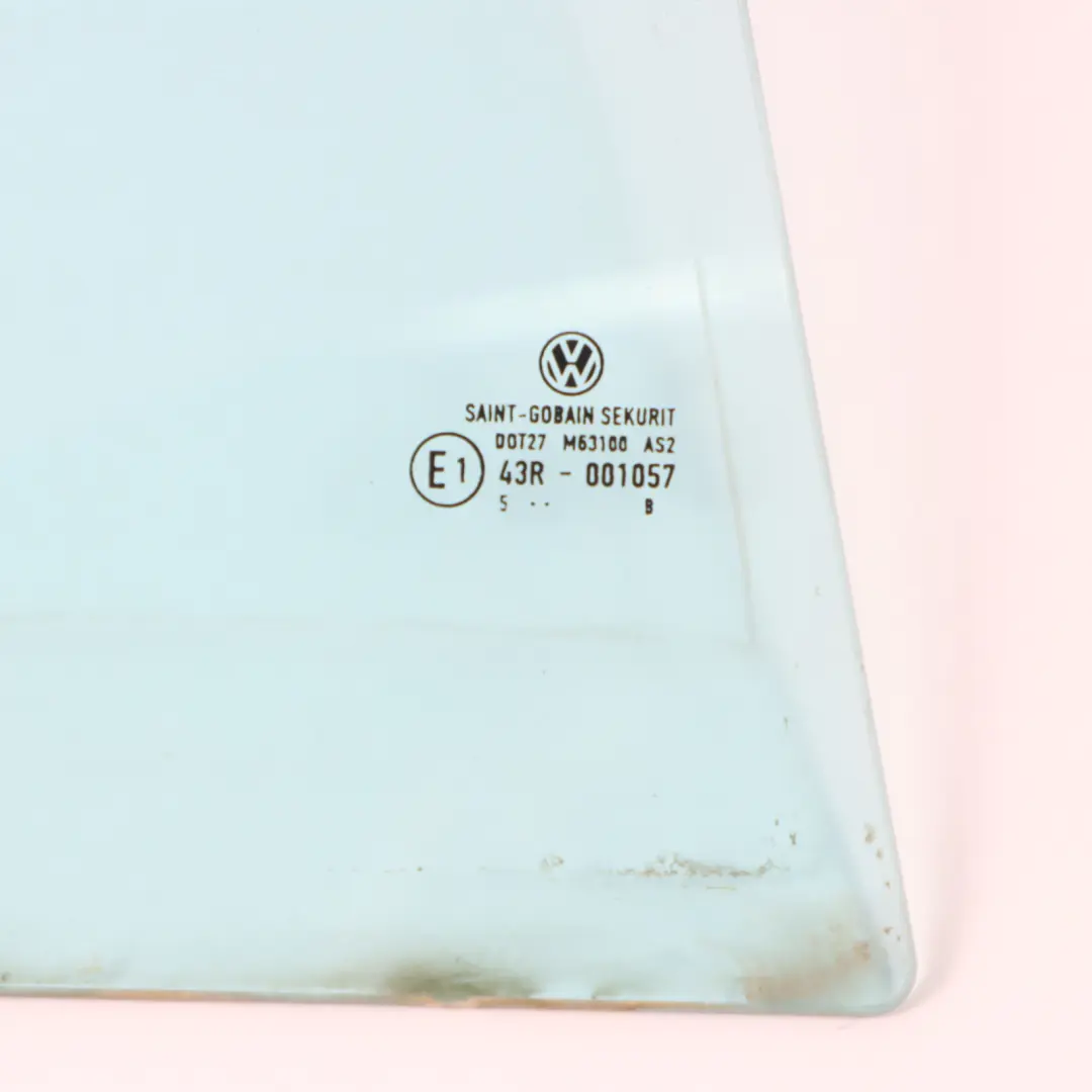 Fenêtre Latérale Arrière Droite Verre Bleu AS2 pour Volkswagen VW Golf V à propos du numéro de pièce 1K6845216A Volkswagen VW Golf V Fenêtre Latérale Arrière Droite Verre Bleu AS2 - SKU 1K6845216A - Numéro de pièce 1K6845216A