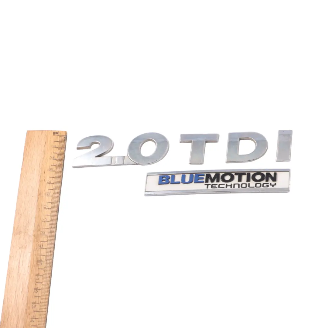 7N Znaczek Emblemat 2.0TDI Blue Motion Klapy Bagażnika do VW Sharan o numerze 1K9853675E VW Sharan 7N Znaczek Emblemat 2.0TDI Blue Motion Klapy Bagażnika - SKU 1K9853675E - Numer Części 1K9853675E