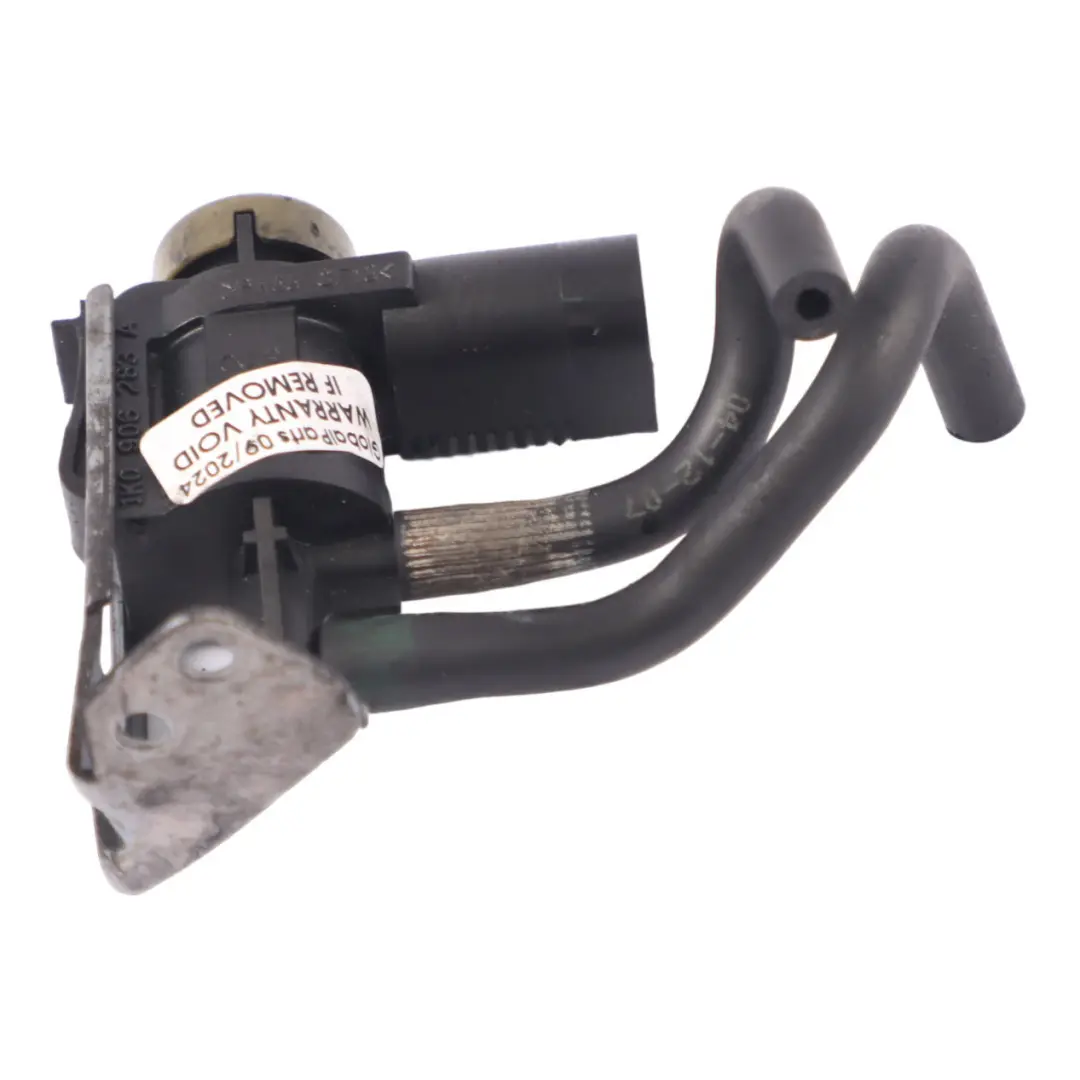 Valvola solenoide flap collettore di ingresso per Audi Q7 4L 3.0 TDI BUG con numero di parte 1KO906283 Audi Q7 4L 3.0 TDI BUG Valvola solenoide flap collettore di ingresso - SKU 1KO906283 - Numero di parte 1KO906283