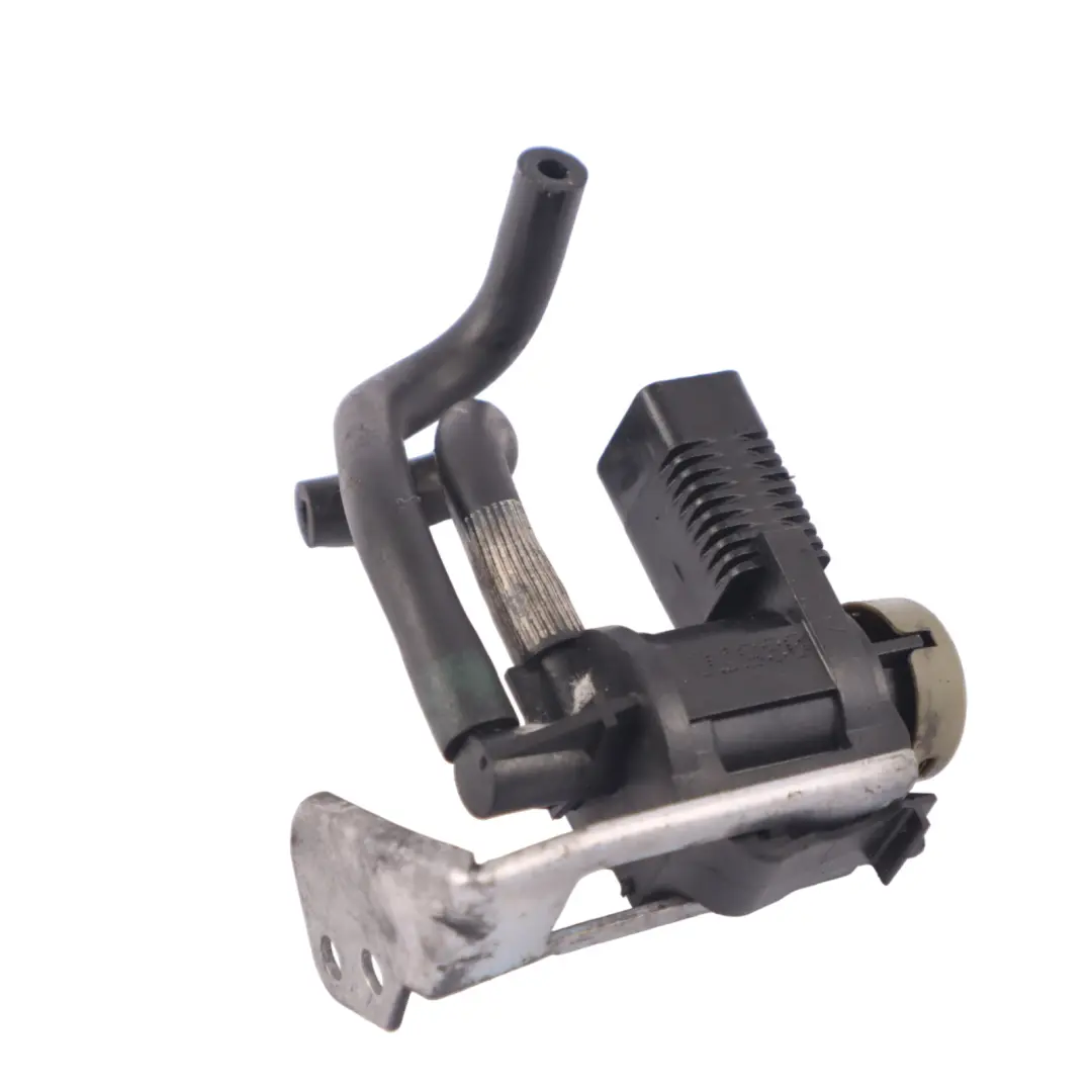 Valvola solenoide flap collettore di ingresso per Audi Q7 4L 3.0 TDI BUG con numero di parte 1KO906283 Audi Q7 4L 3.0 TDI BUG Valvola solenoide flap collettore di ingresso - SKU 1KO906283 - Numero di parte 1KO906283