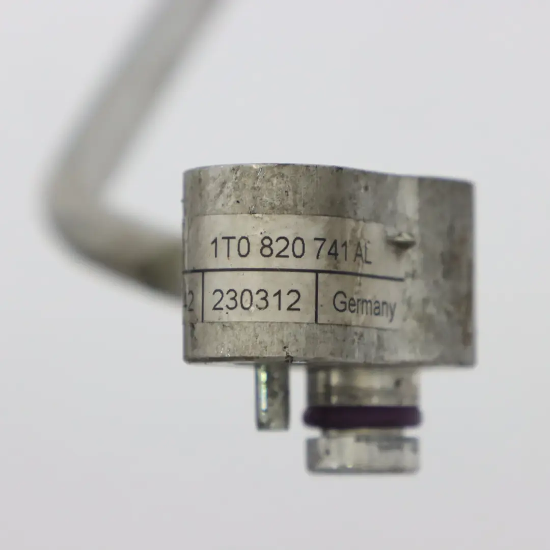 Klimaanlagenschlauch A/C Rohrleitung für VW Volkswagen Touran 1T mit Teilenummer 1T0820741AL VW Volkswagen Touran 1T Klimaanlagenschlauch A/C Rohrleitung - SKU 1T0820741AL - Teilenummer 1T0820741AL