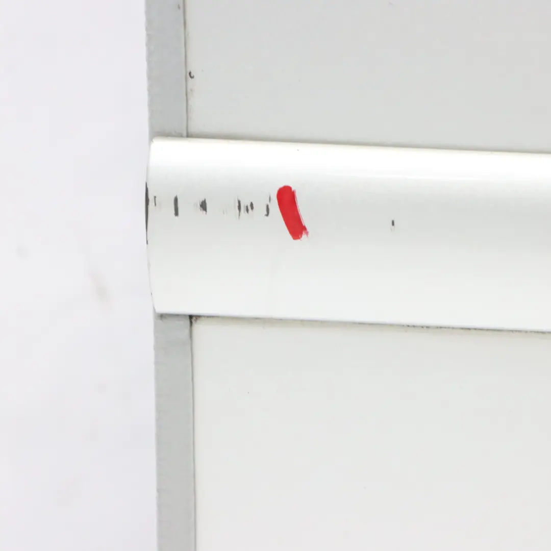 Porta Anteriore Destra Reflex Silver Metallic - LA7W per Volkswagen VW Touran 1T con numero di parte 1T0831056AB Volkswagen VW Touran 1T Porta Anteriore Destra Reflex Silver Metallic - LA7W - SKU 1T0831056AB-RES - Numero di parte 1T0831056AB