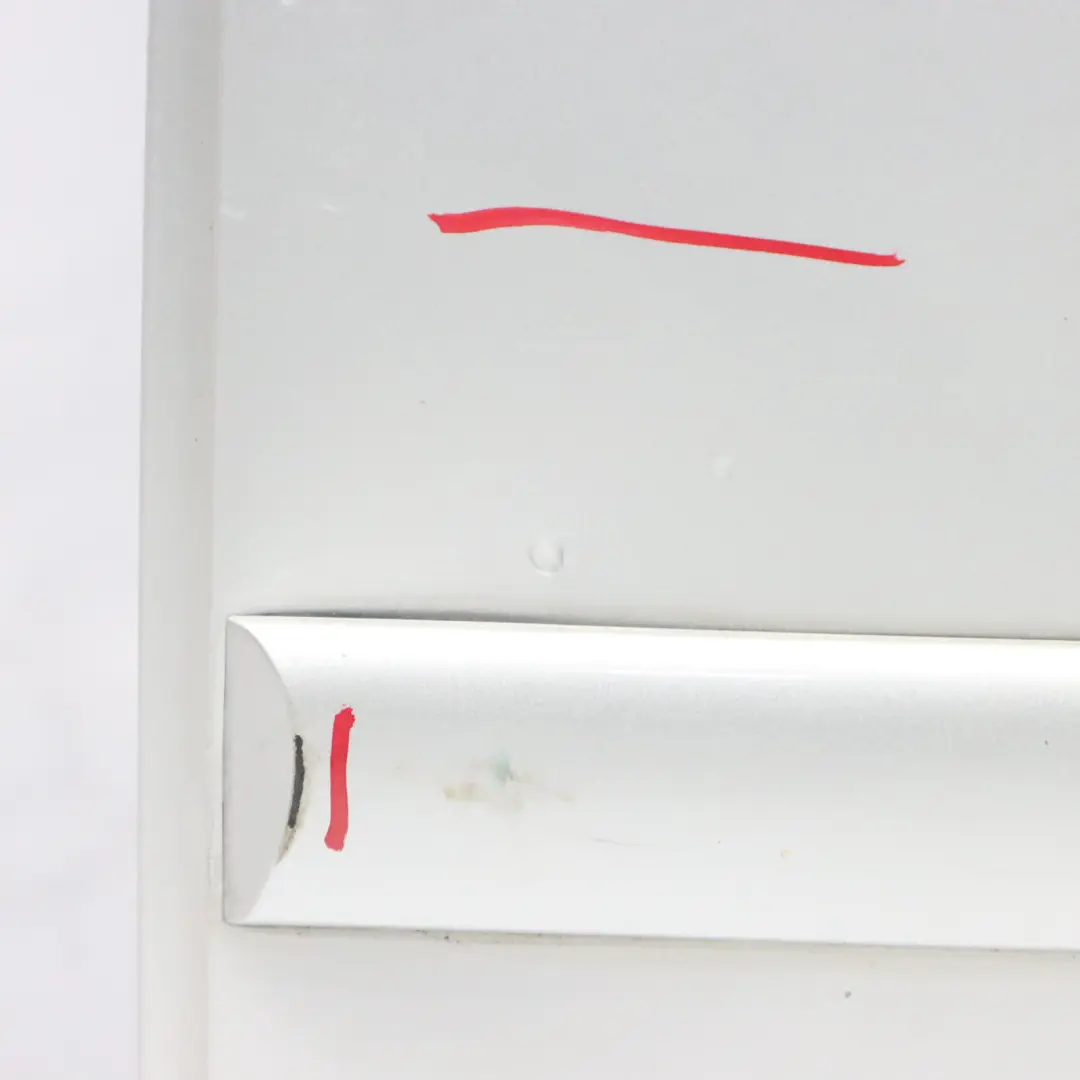 Tür Hinten Links Tür Reflex Silber - LA7W für Volkswagen VW Touran 1T mit Teilenummer 1T0833055S Volkswagen VW Touran 1T Tür Hinten Links Tür Reflex Silber - LA7W - SKU 1T0833055S-RES - Teilenummer 1T0833055S