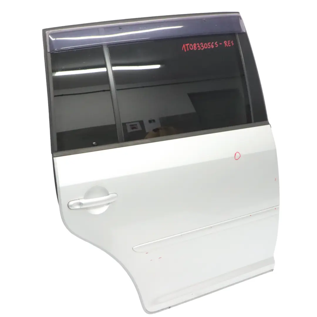 Puerta Trasera Derecha Puerta Reflex Silver Metallic - LA7W para Volkswagen VW Touran con número de pieza 1T0833056S Volkswagen VW Touran Puerta Trasera Derecha Puerta Reflex Silver Metallic - LA7W - SKU 1T0833056S-RES - Número de pieza 1T0833056S