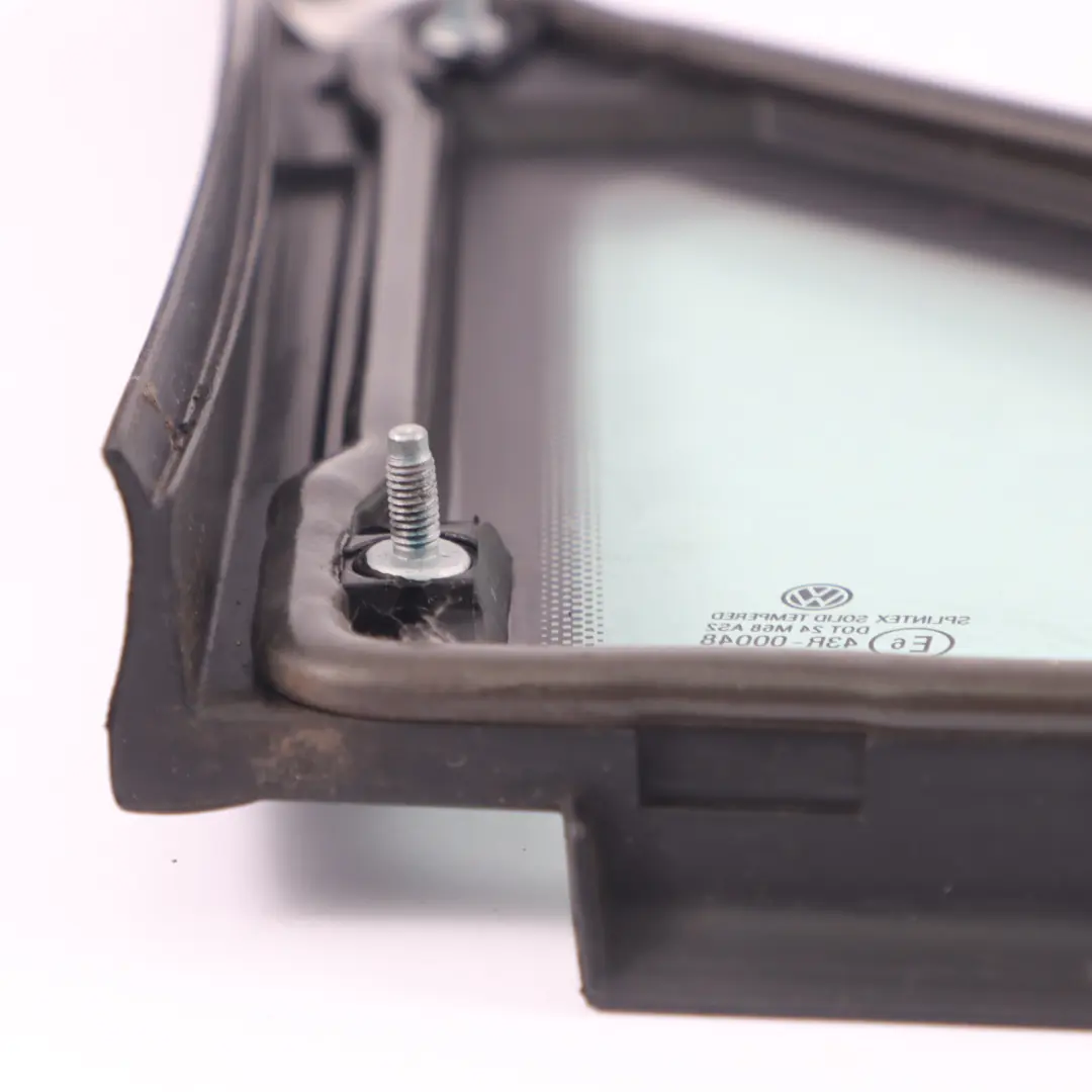 Front Quarter Side Window Glass Left N/S to VW Volkswagen Touran 1T with Part number 1T0845411B VW Volkswagen Touran 1T Front Quarter Side Window Glass Left N/S - SKU 1T0845411B - Part number 1T0845411B