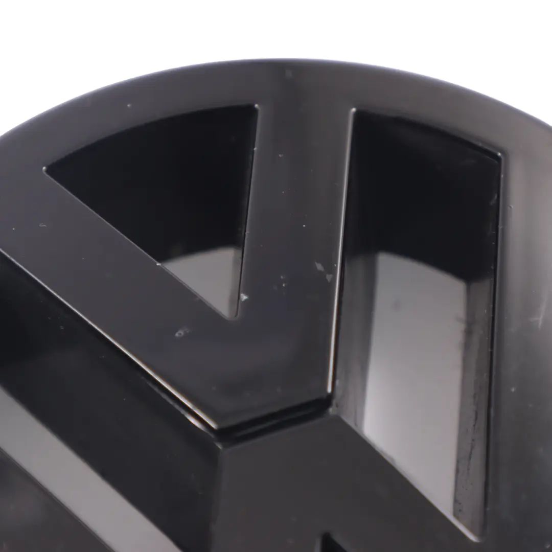 Volkswagen VW Golf Mk5 Cappuccio Emblema Coperchio Antracite - SKU 1T0853601A - Numero di parte 1T0853601A