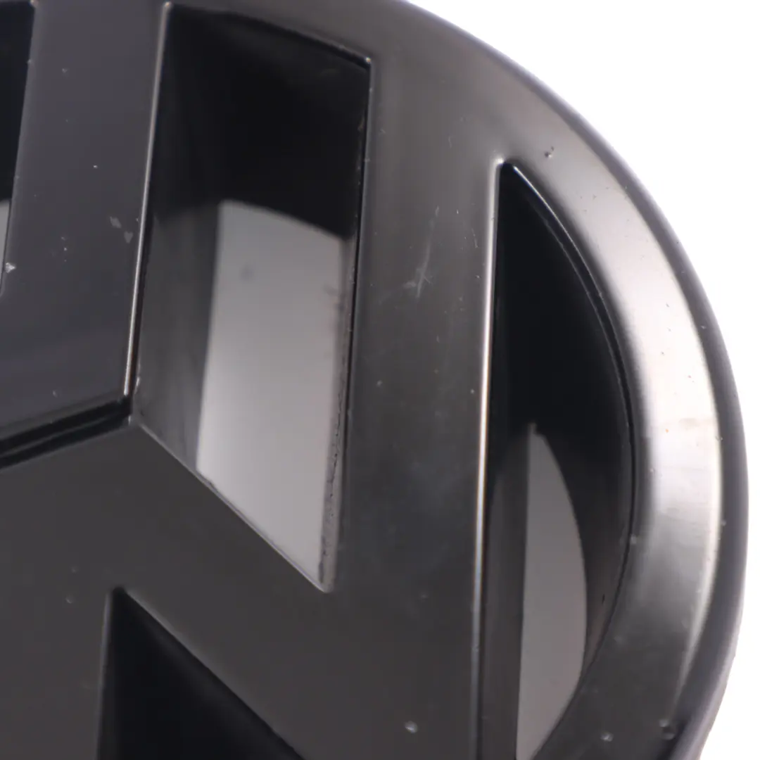 Mk5 Emblème de Capot Insigne de Capot Anthracite pour Volkswagen VW Golf à propos du numéro de pièce 1T0853601A Volkswagen VW Golf Mk5 Emblème de Capot Insigne de Capot Anthracite - SKU 1T0853601A - Numéro de pièce 1T0853601A