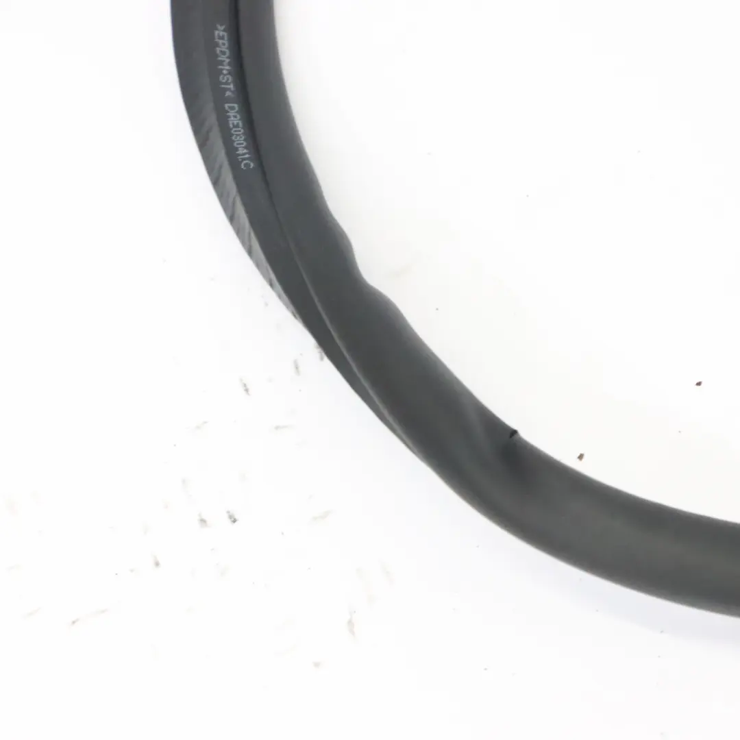 Guarnizione Porta Posteriore Sinistra Destra per Volkswagen VW Touran 1T con numero di parte 1T0867913L Volkswagen VW Touran 1T Guarnizione Porta Posteriore Sinistra Destra - SKU 1T0867913L - Numero di parte 1T0867913L