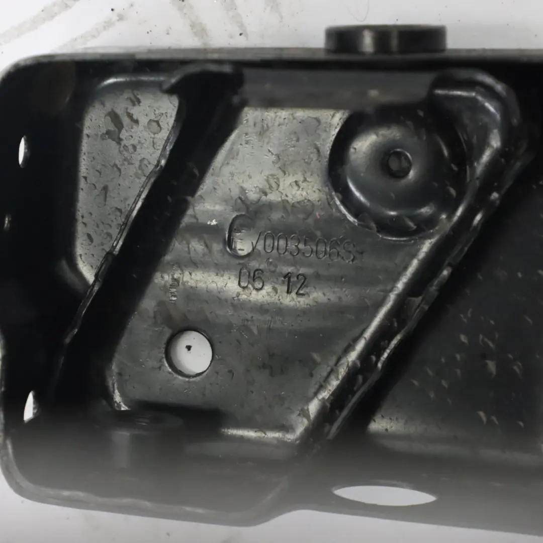 Volkswagen Touran T1 Grundrahmen Montage Halterung Vorne Links Sitz - SKU 1T0881033 - Teilenummer 1T0881033