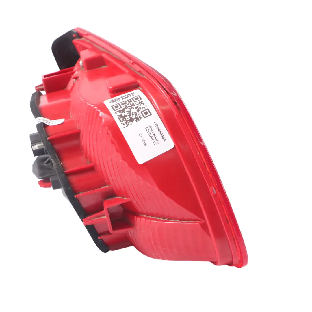 Feu arrière Feu hayon Coffre hayon arrière droit pour Volkswagen Touran 1T à propos du numéro de pièce 1T0945094A Volkswagen Touran 1T Feu arrière Feu hayon Coffre hayon arrière droit - SKU 1T0945094A - Numéro de pièce 1T0945094A