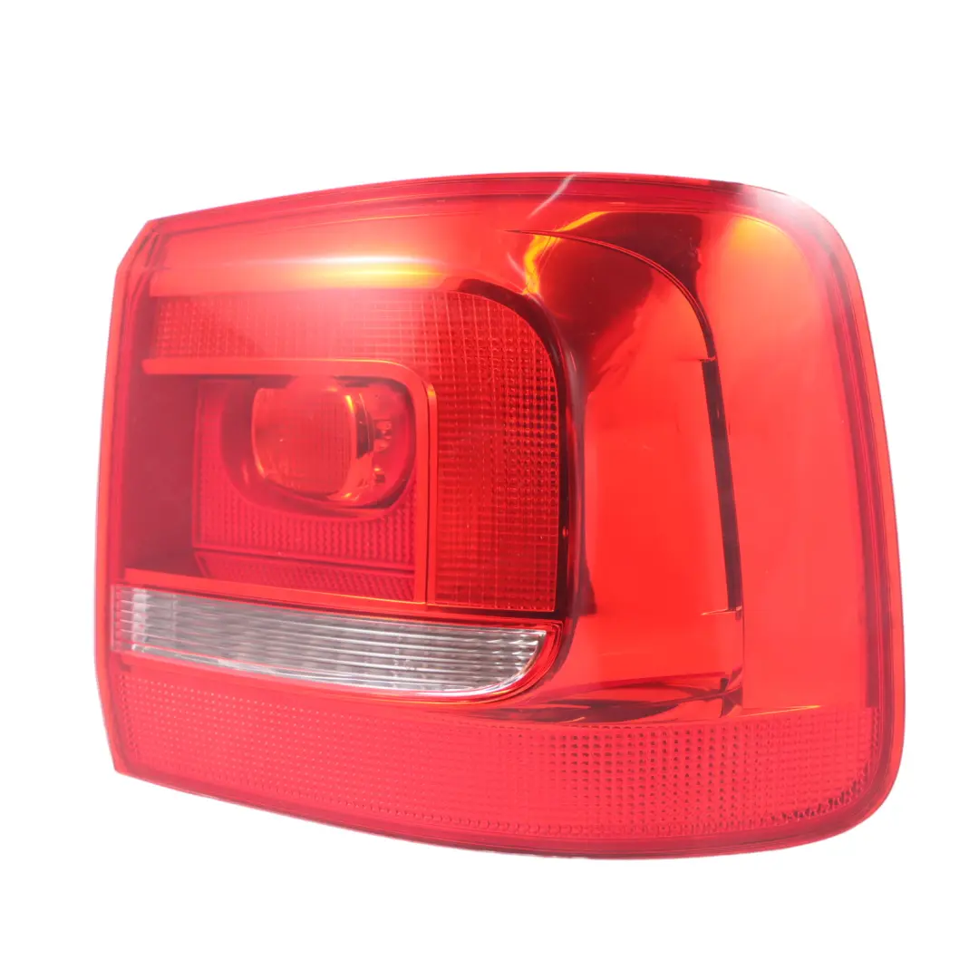Volskwagen Touran 1T Luce posteriore bagagliaio destra Portellone per con numero di parte 1T0945096R Volskwagen Touran 1T Luce posteriore bagagliaio destra Portellone - SKU 1T0945096R - Numero di parte 1T0945096R