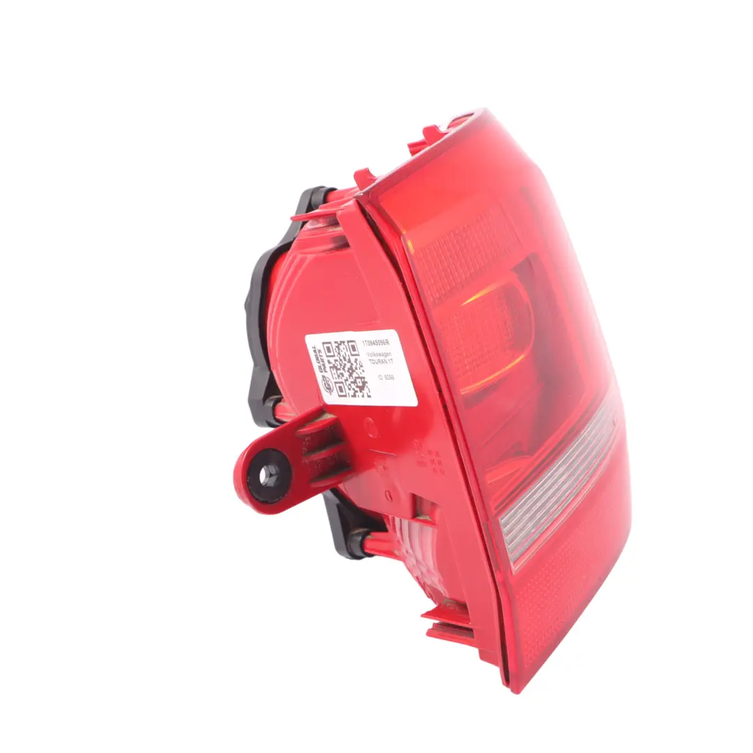 Volskwagen Touran 1T Luce posteriore bagagliaio destra Portellone per con numero di parte 1T0945096R Volskwagen Touran 1T Luce posteriore bagagliaio destra Portellone - SKU 1T0945096R - Numero di parte 1T0945096R