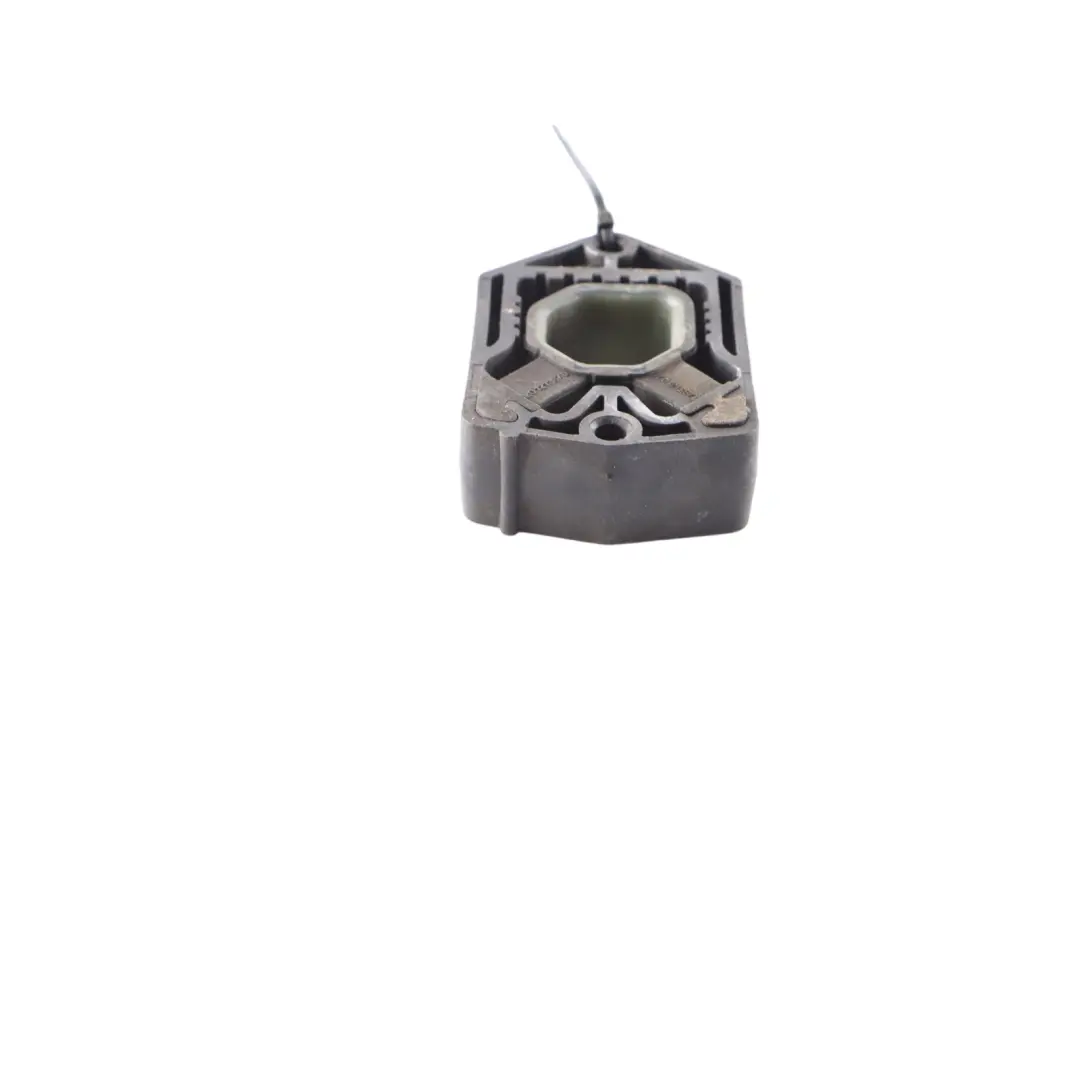 Skoda Octavia II Radiator Holder Bracket Support - SKU 1Z0121367B - Part number 1Z0121367B