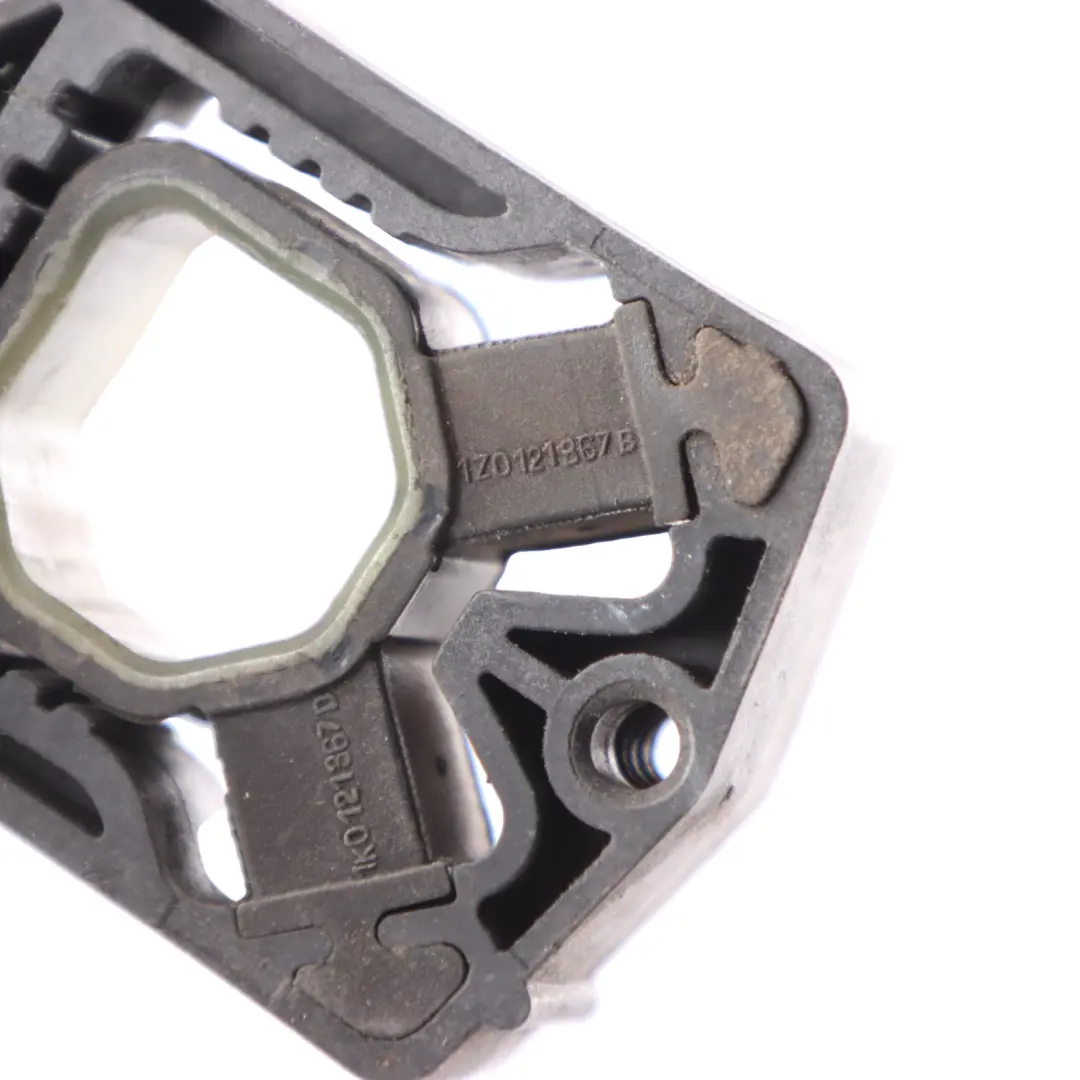 Supporto Radiatore per Skoda Octavia II con numero di parte 1Z0121367B Skoda Octavia II Supporto Radiatore - SKU 1Z0121367B - Numero di parte 1Z0121367B