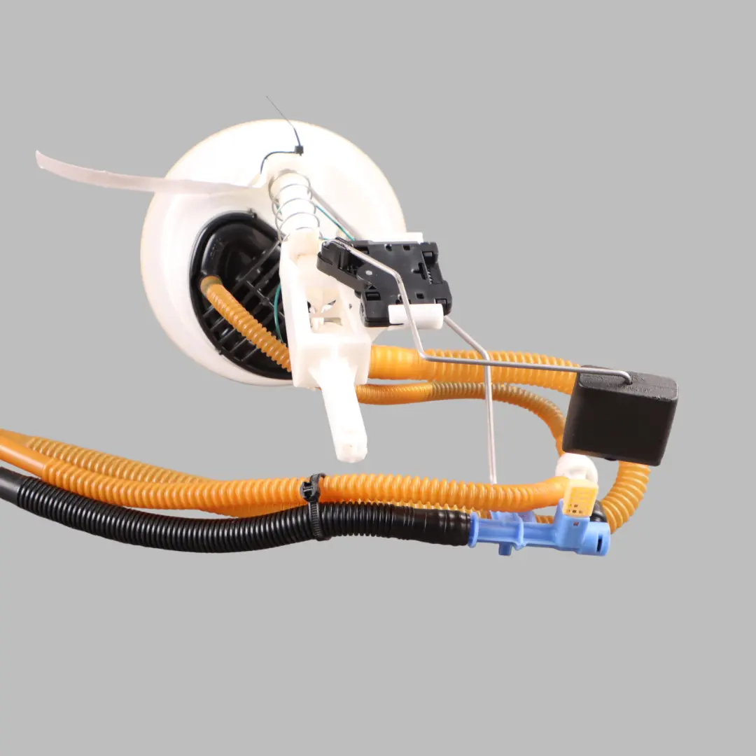 S65 Jauge de réservoir d'essence Sender Unit 2283475 pour BMW M3 E90 E92 E93 à propos du numéro de pièce 2283495 BMW M3 E90 E92 E93 S65 Jauge de réservoir d'essence Sender Unit 2283475 - SKU 2283495 - Numéro de pièce 2283495