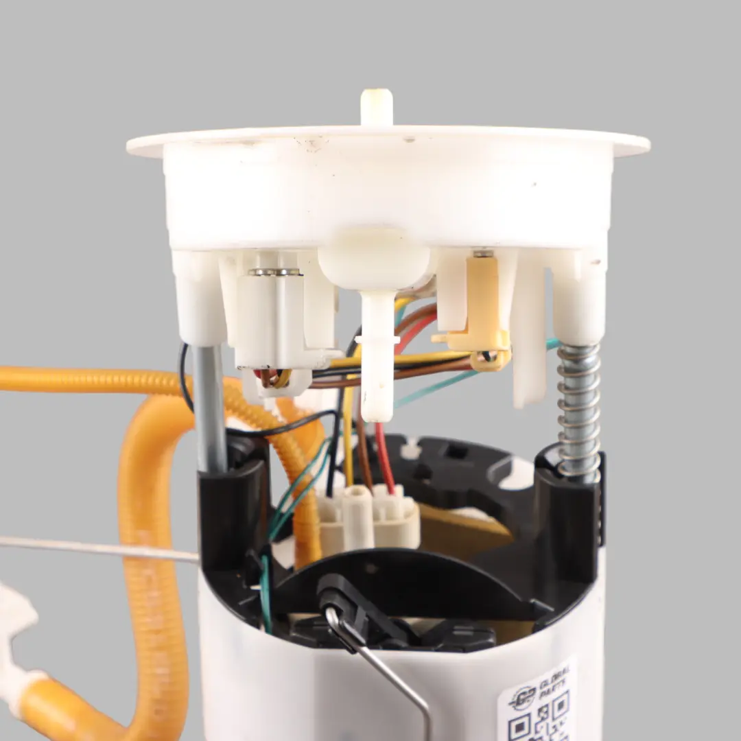 S65 Petrol Fuel Tank Pump Module Unit 2283475 to BMW M3 E90 E92 E93 with Part number 2283496 BMW M3 E90 E92 E93 S65 Petrol Fuel Tank Pump Module Unit 2283475 - SKU 2283496 - Part number 2283496