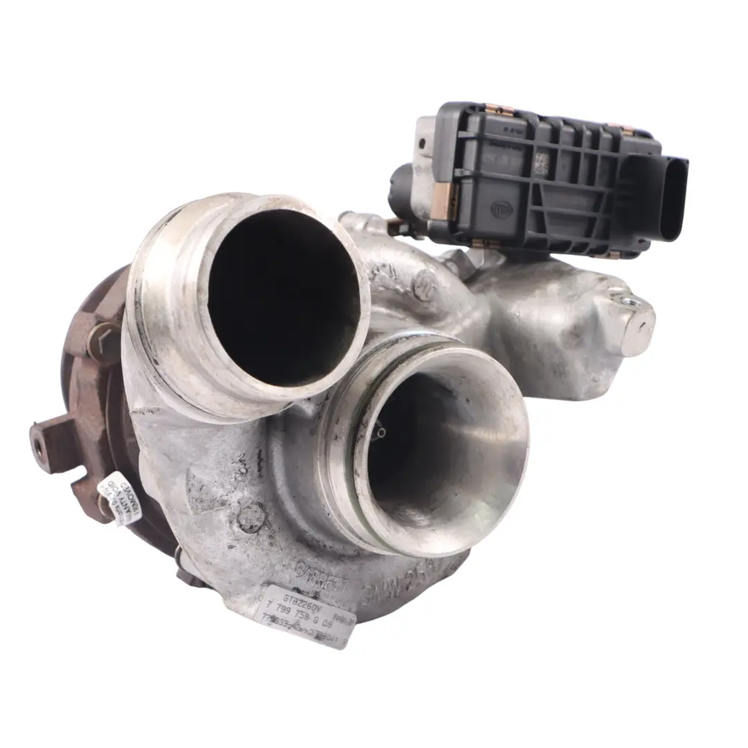 N57 Turbocompressore Turbo Charger 7799758 per BMW E90 LCI 325d 330d F10 525d 530d con numero di parte 2414331 BMW E90 LCI 325d 330d F10 525d 530d N57 Turbocompressore Turbo Charger 7799758 - SKU 2414331-2 - Numero di parte 2414331
