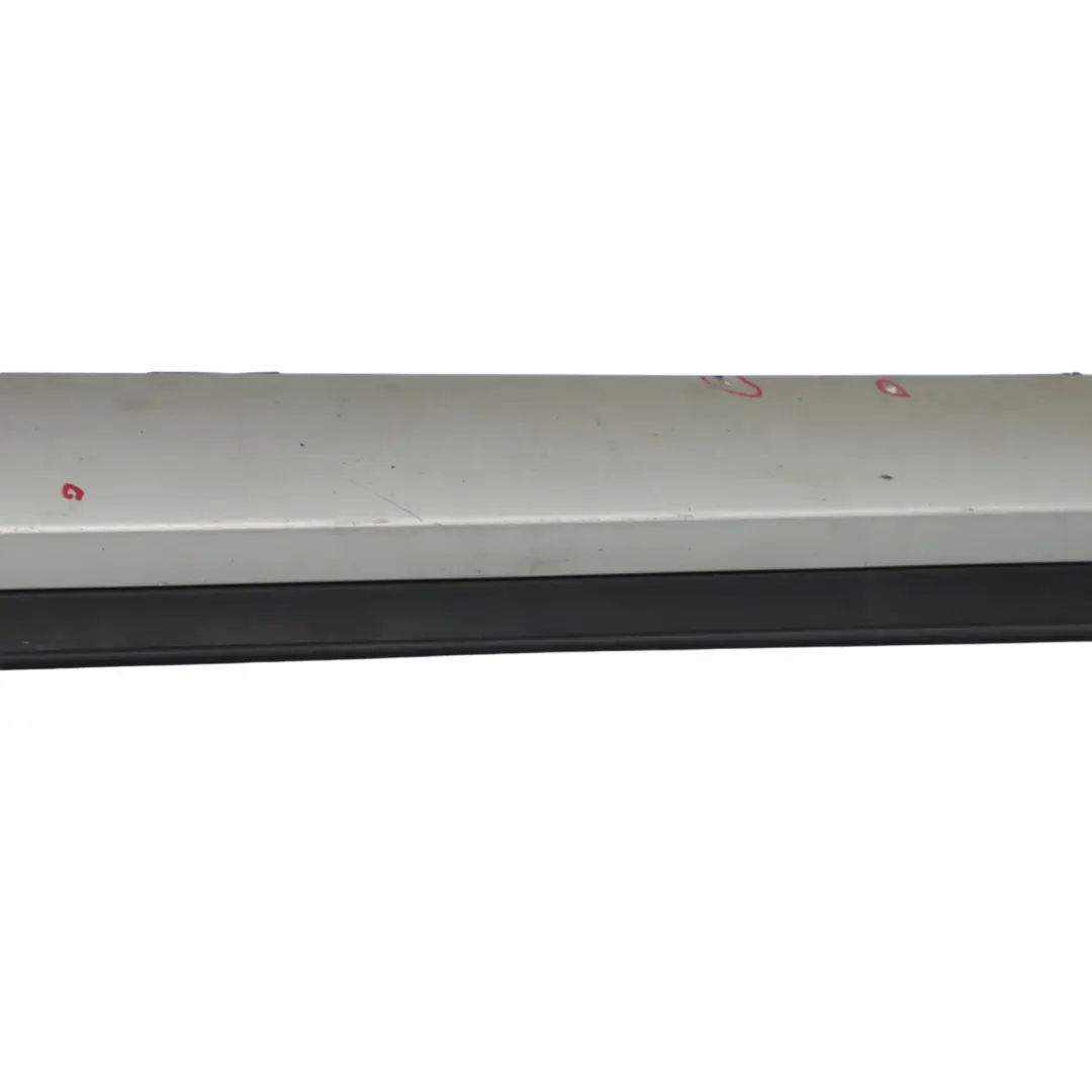 faldón lateral X Line izquierda puerta alféizar cubierta panel ajuste para BMW X1 E84 con número de pieza 2990599 BMW X1 E84 faldón lateral X Line izquierda puerta alféizar cubierta panel ajuste - SKU 2990599-3 - Número de pieza 2990599