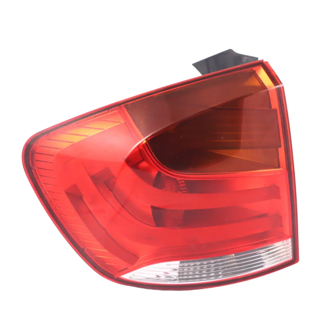 Feu Arrière BMW X1 E84 Feu arrière dans le panneau latéral gauche pour à propos du numéro de pièce 2992477 Feu Arrière BMW X1 E84 Feu arrière dans le panneau latéral gauche - SKU 2992477-3 - Numéro de pièce 2992477