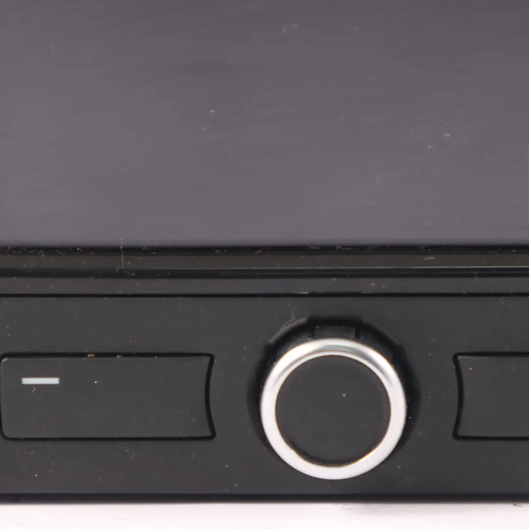 Sat Navi Stereo Radio Audio Head Unit CD Player Volkswagen Tiguan 5N - SKU 2K0035279C - Part number 2K0035279C
