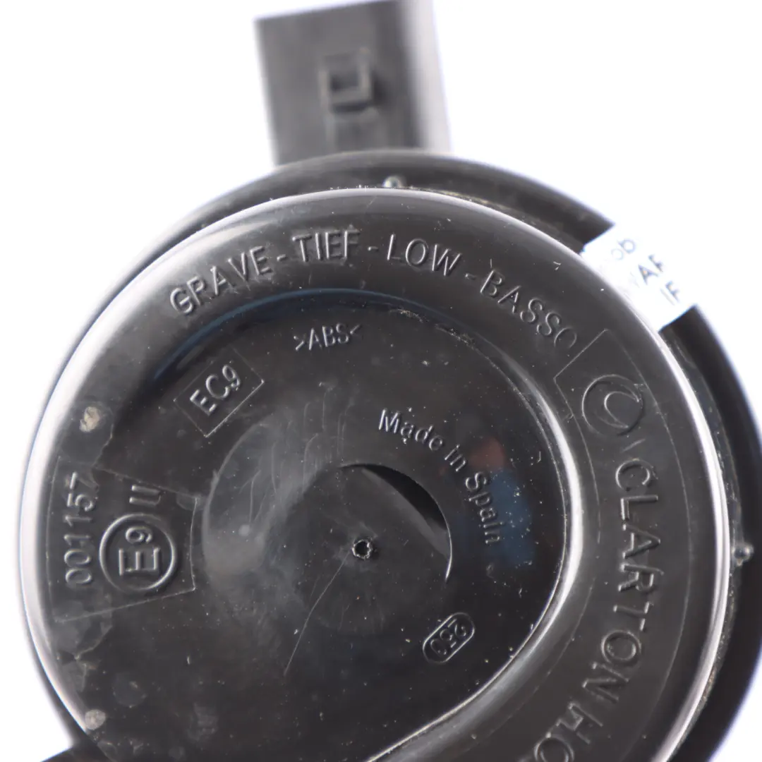 Fanfara Sygnał Dźwiękowy Klakson do Audi Q2 GA o numerze 2K5951221A Audi Q2 GA Fanfara Sygnał Dźwiękowy Klakson - SKU 2K5951221A - Numer Części 2K5951221A