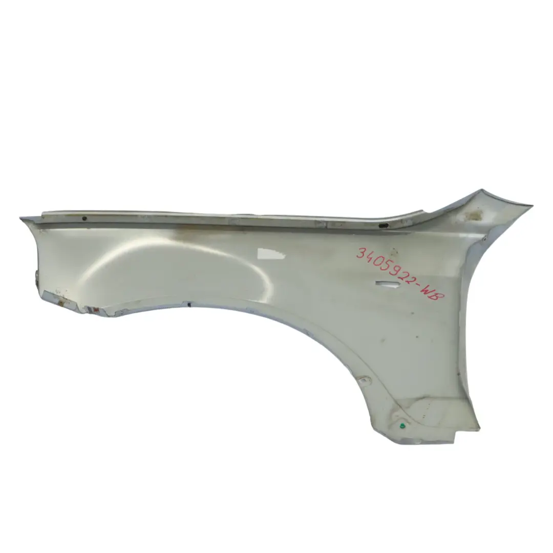 Pannello Laterale Parafango Ala Anteriore Destra Bluewater - 896 per BMW X3 E83 con numero di parte 3405922 BMW X3 E83 Pannello Laterale Parafango Ala Anteriore Destra Bluewater - 896 - SKU 3405922-WB - Numero di parte 3405922
