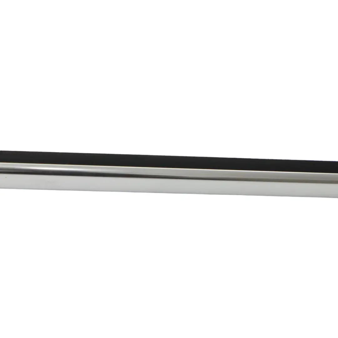 Rivestimento Striscia Porta Anteriore Sinistra per Volkswagen Passat B7 con numero di parte 3AA837475A Volkswagen Passat B7 Rivestimento Striscia Porta Anteriore Sinistra - SKU 3AA837475A - Numero di parte 3AA837475A