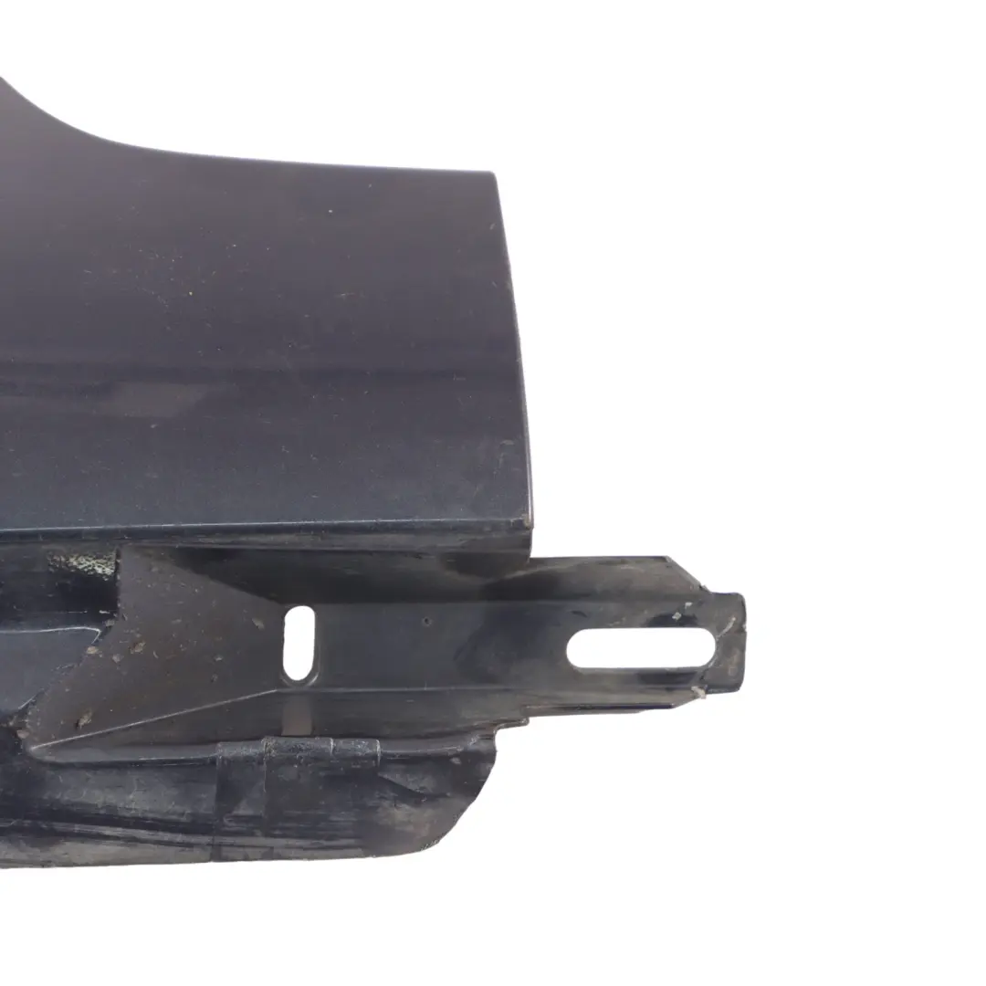 VW Passat B7 Soporte de Faldón Lateral Trasero Derecho Guía Night Black H5X - SKU 3AA853898C-NBL - Número de pieza 3AA853898C