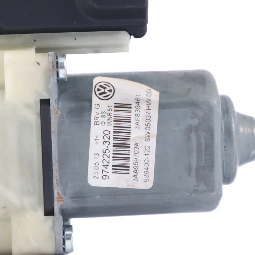 Alzacristalli Regolatore Posteriore Sinistro per Volkswagen Passat B7 con numero di parte 3AA959703B Volkswagen Passat B7 Alzacristalli Regolatore Posteriore Sinistro - SKU 3AA959703B - Numero di parte 3AA959703B