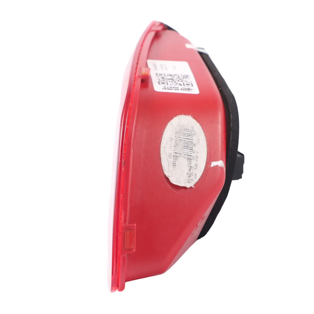 Feu arrière de coffre de hayon gauche LED pour Volkswagen Passat B7 à propos du numéro de pièce 3AF945307E Volkswagen Passat B7 Feu arrière de coffre de hayon gauche LED - SKU 3AF945307E - Numéro de pièce 3AF945307E