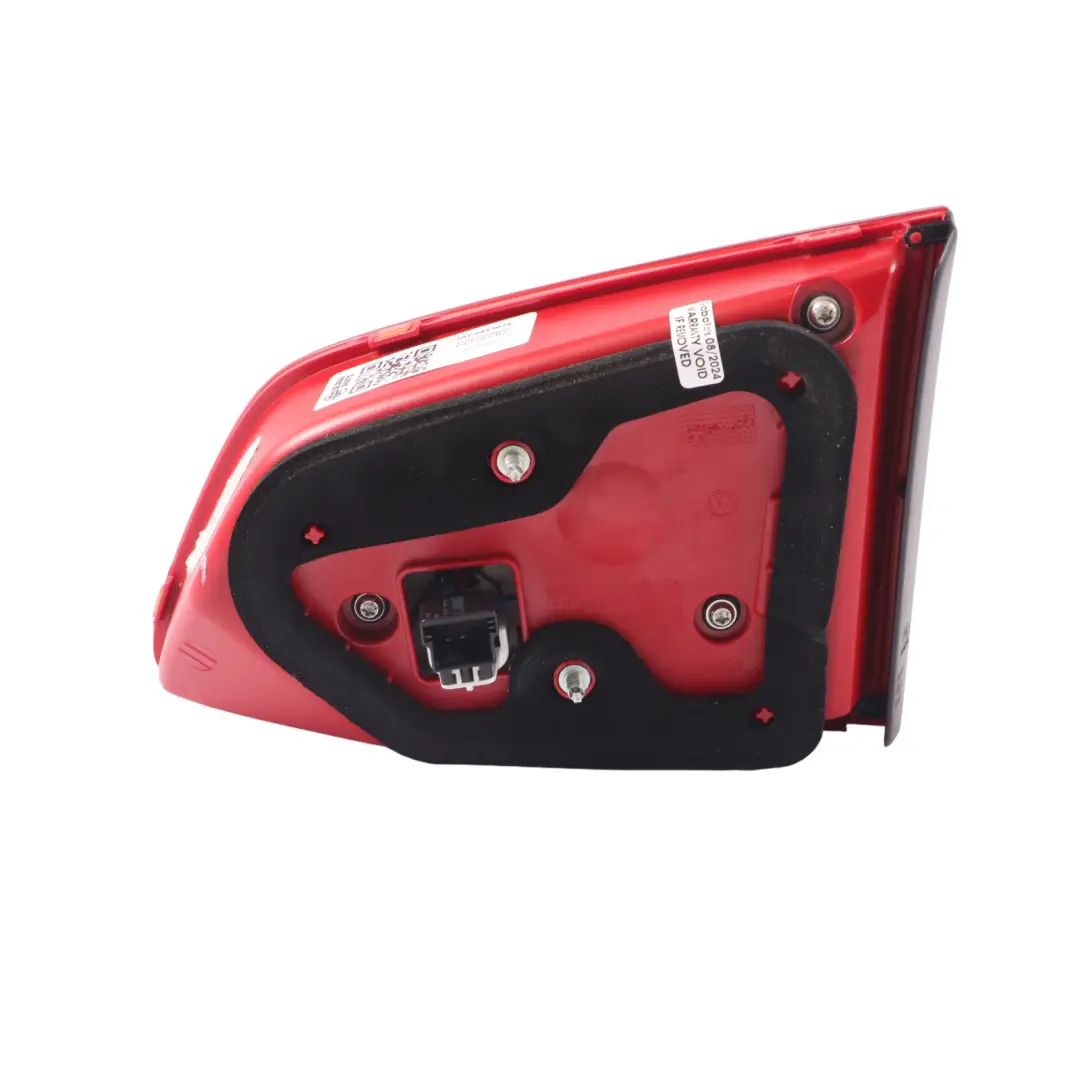 Lampada Posteriore Baule portellone Sinistra per Volkswagen Passat B7 con numero di parte 3AF945307E Volkswagen Passat B7 Lampada Posteriore Baule portellone Sinistra - SKU 3AF945307E - Numero di parte 3AF945307E