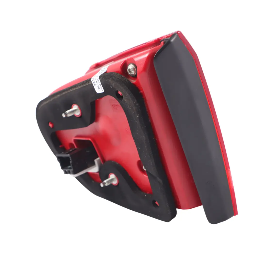 Tylna Lampa Bagażnika Tylnej Klapy Lewa do Volkswagen Passat B7 o numerze 3AF945307E Volkswagen Passat B7 Tylna Lampa Bagażnika Tylnej Klapy Lewa - SKU 3AF945307E - Numer Części 3AF945307E