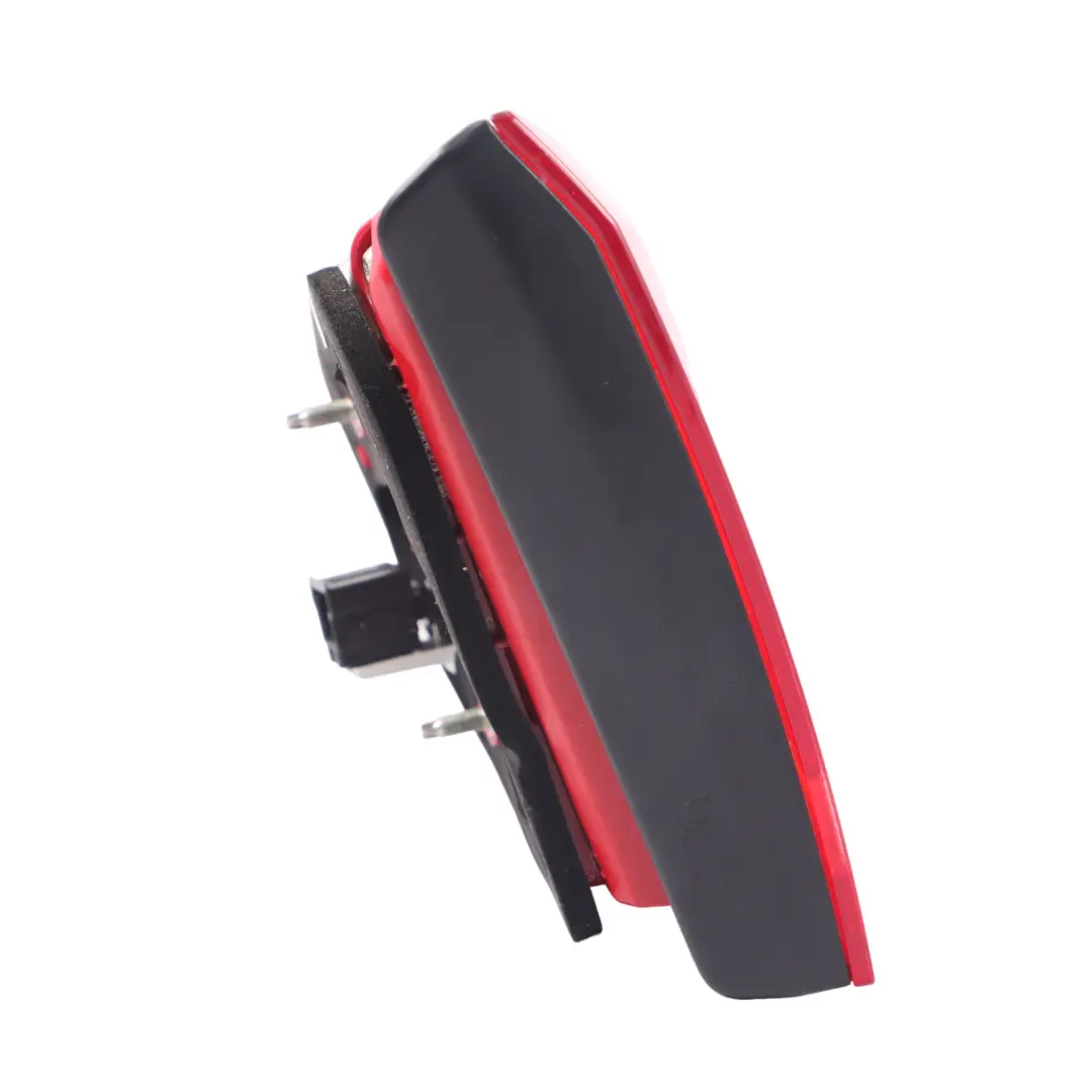 Tylna Lampa Bagażnika Tylnej Klapy Lewa do Volkswagen Passat B7 o numerze 3AF945307E Volkswagen Passat B7 Tylna Lampa Bagażnika Tylnej Klapy Lewa - SKU 3AF945307E - Numer Części 3AF945307E