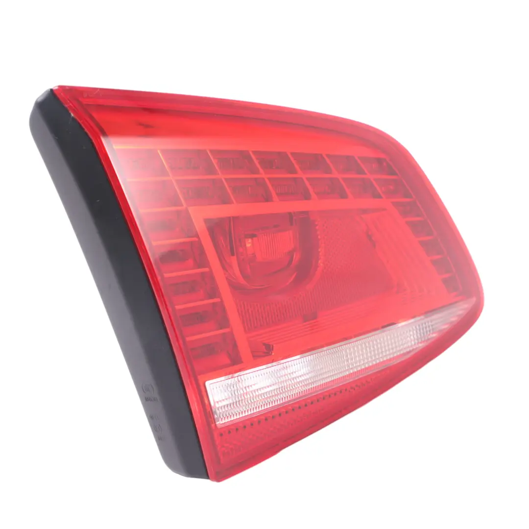 Tylna Lampa Bagażnika Tylnej Klapy Lewa do Volkswagen Passat B7 o numerze 3AF945307E Volkswagen Passat B7 Tylna Lampa Bagażnika Tylnej Klapy Lewa - SKU 3AF945307E - Numer Części 3AF945307E