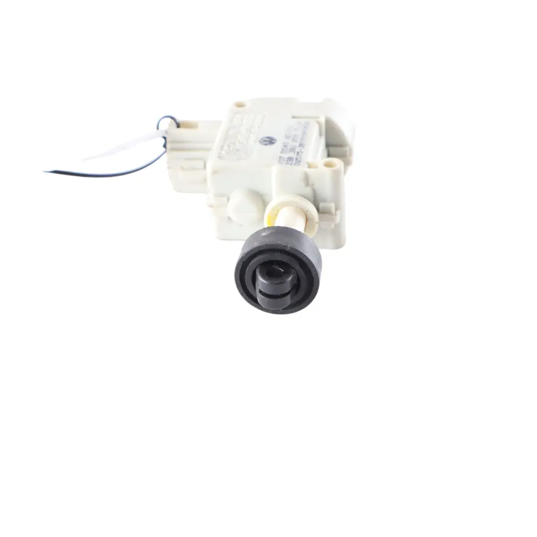 Audi A6 C6 FL Motore attuatore rilascio sportello carburante - SKU 3B0959782A - Numero di parte 3B0959782A