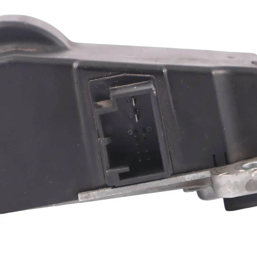 Moduł blokady Kolumny Kierownicy do VW Volkswagen Passat B7 o numerze 3C0905861J VW Volkswagen Passat B7 Moduł blokady Kolumny Kierownicy - SKU 3C0905861J - Numer Części 3C0905861J