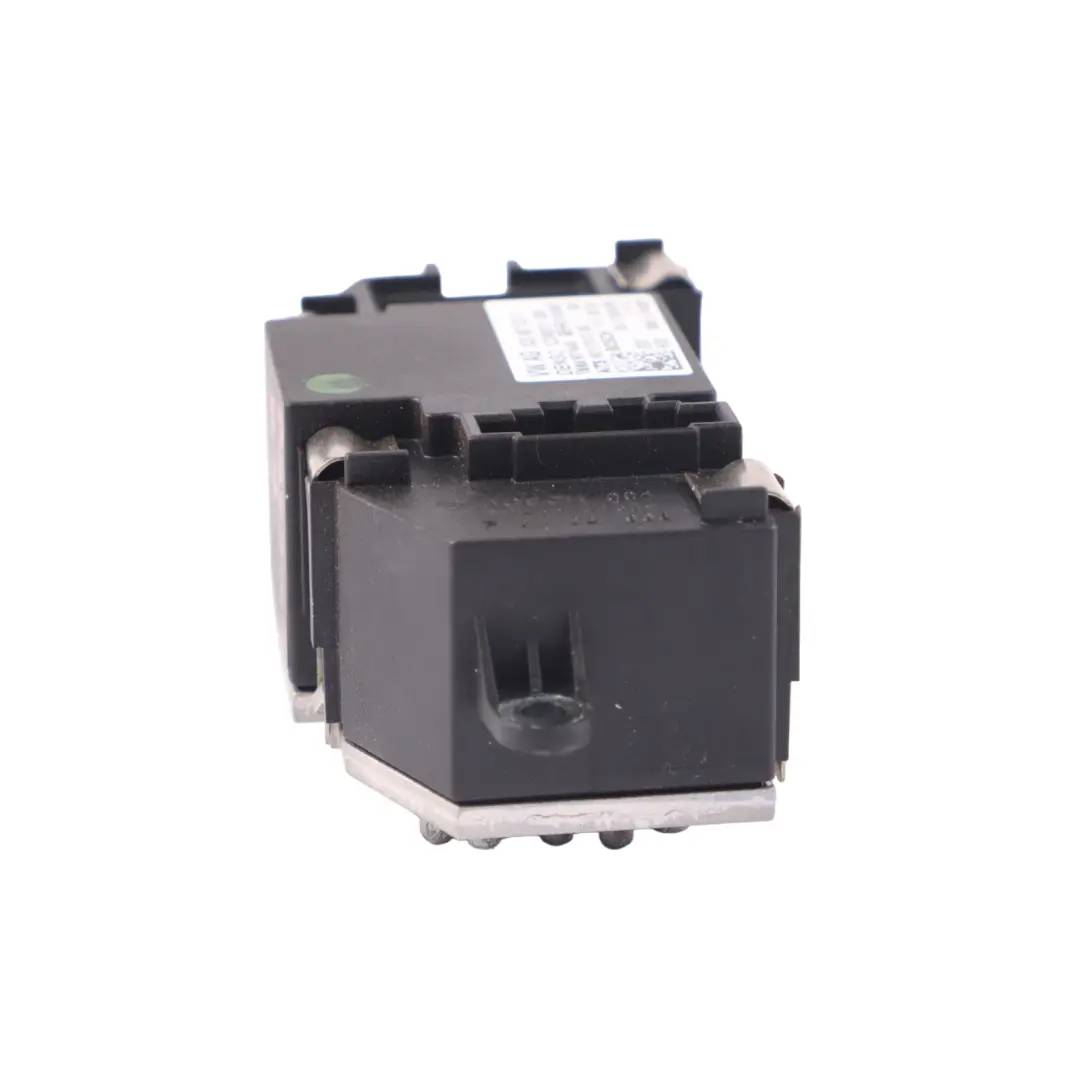 Regulador Resistencia Ventilador del Calefactor para Volkswagen Passat B7 con número de pieza 3C0907521F Volkswagen Passat B7 Regulador Resistencia Ventilador del Calefactor - SKU 3C0907521F - Número de pieza 3C0907521F