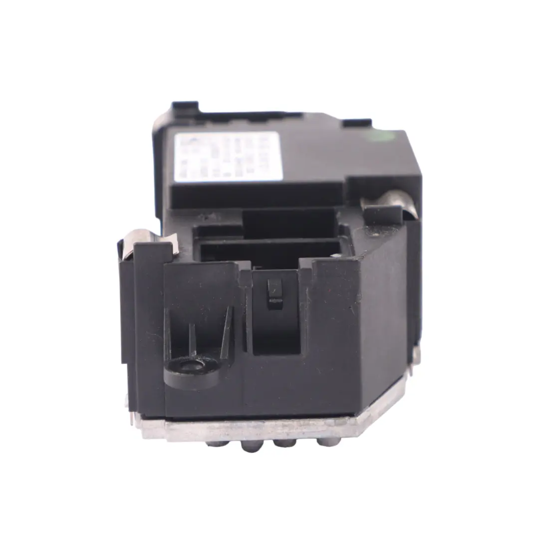 Regulador Resistencia Ventilador del Calefactor para Volkswagen Passat B7 con número de pieza 3C0907521F Volkswagen Passat B7 Regulador Resistencia Ventilador del Calefactor - SKU 3C0907521F - Número de pieza 3C0907521F