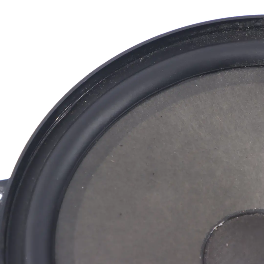 Altavoz Puerta Delantera Izquierda Derecha para Volkswagen Passat B7 con número de pieza 3C8035454 Volkswagen Passat B7 Altavoz Puerta Delantera Izquierda Derecha - SKU 3C8035454 - Número de pieza 3C8035454