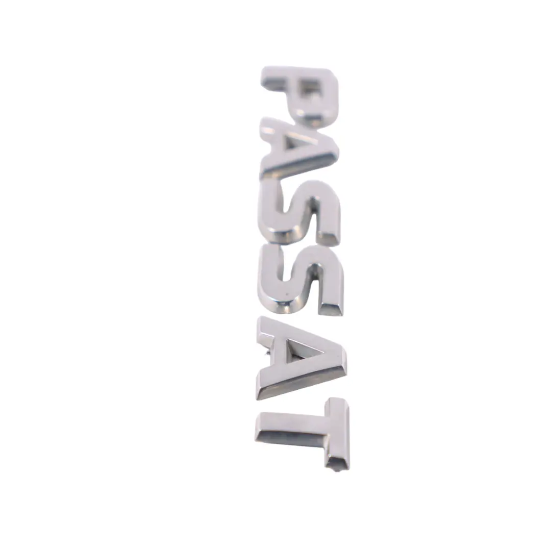 Volkswagen Passat B7 Emblema del Portón Trasero Insignia del Maletero - SKU 3C8853687A - Número de pieza 3C8853687A
