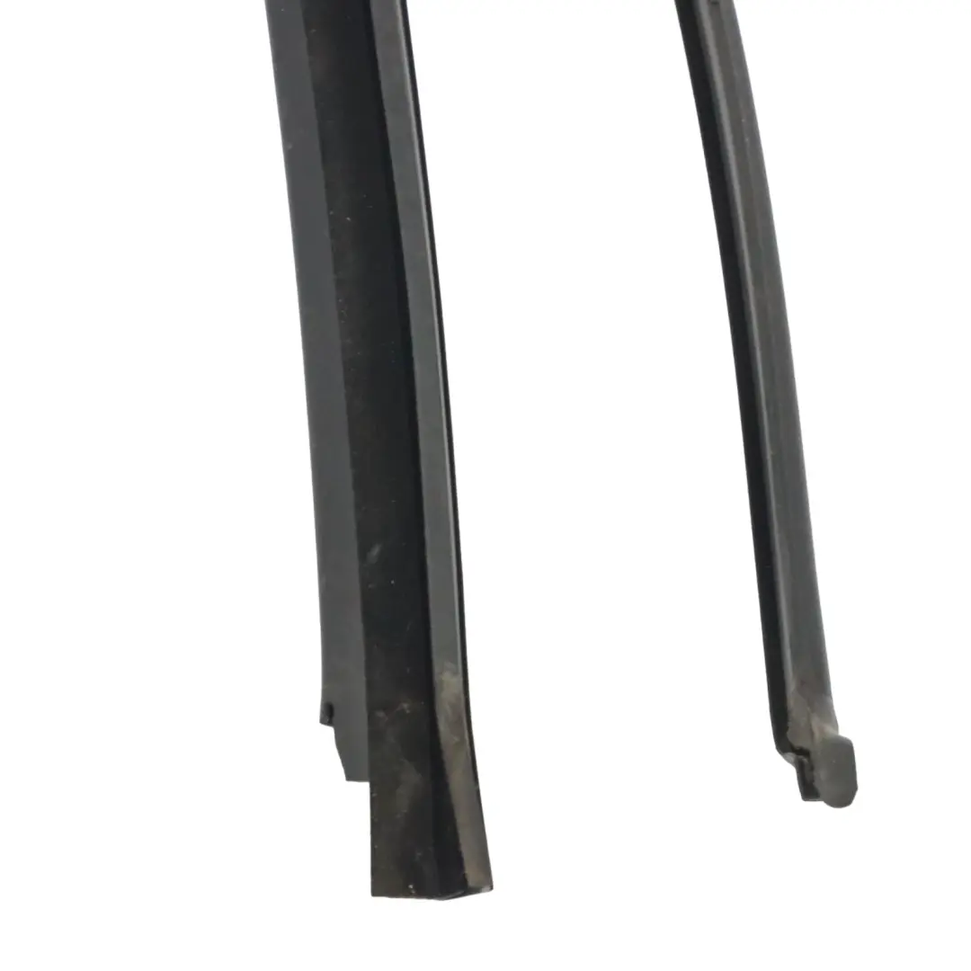 Volkswagen Passat B7 Window Gasket Door Rear Right O/S Sealing Frame - SKU 3C9839432H - Part number 3C9839432H