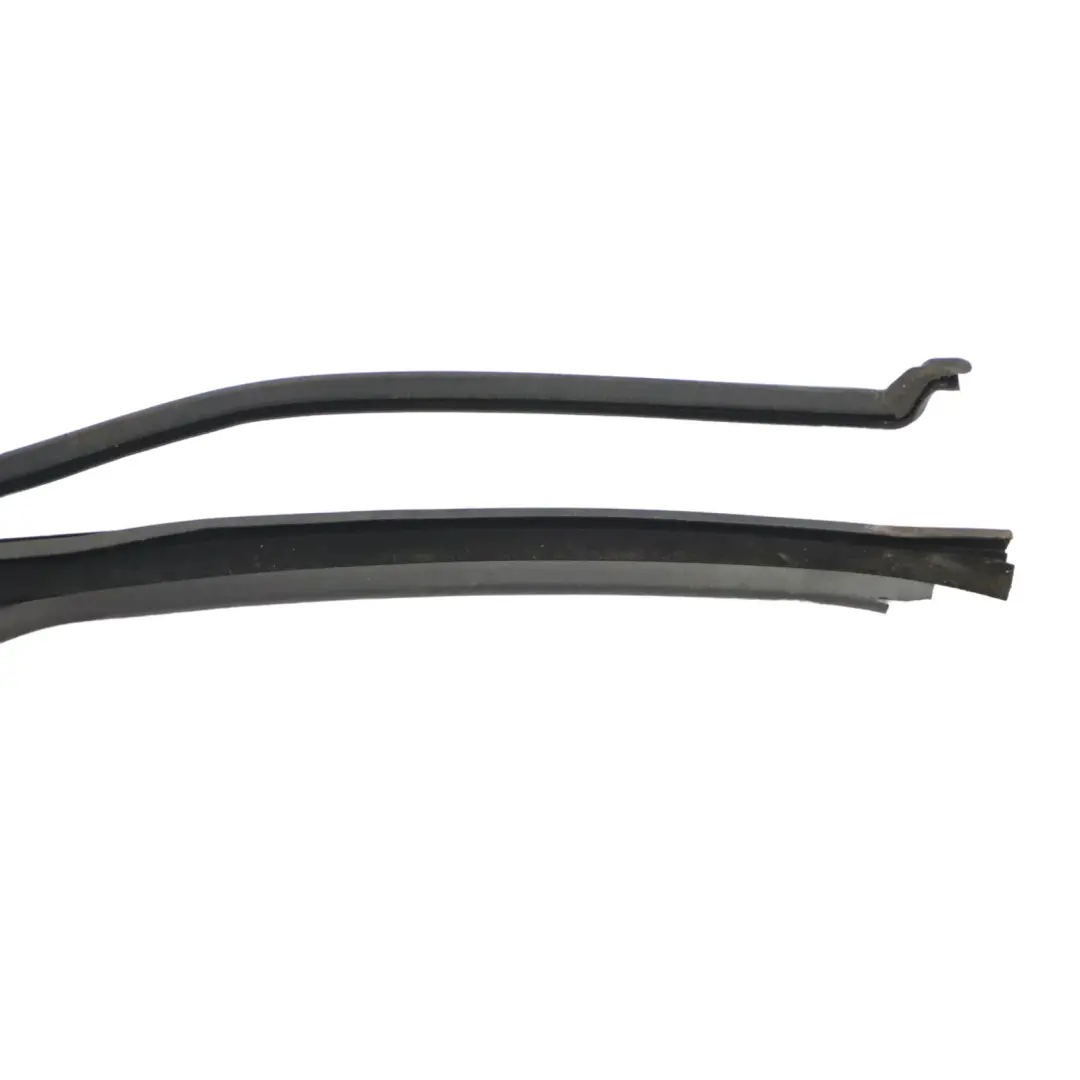 Volkswagen Passat B7 Uszczelka Drzwi Prawy Tył - SKU 3C9839432H - Numer Części 3C9839432H