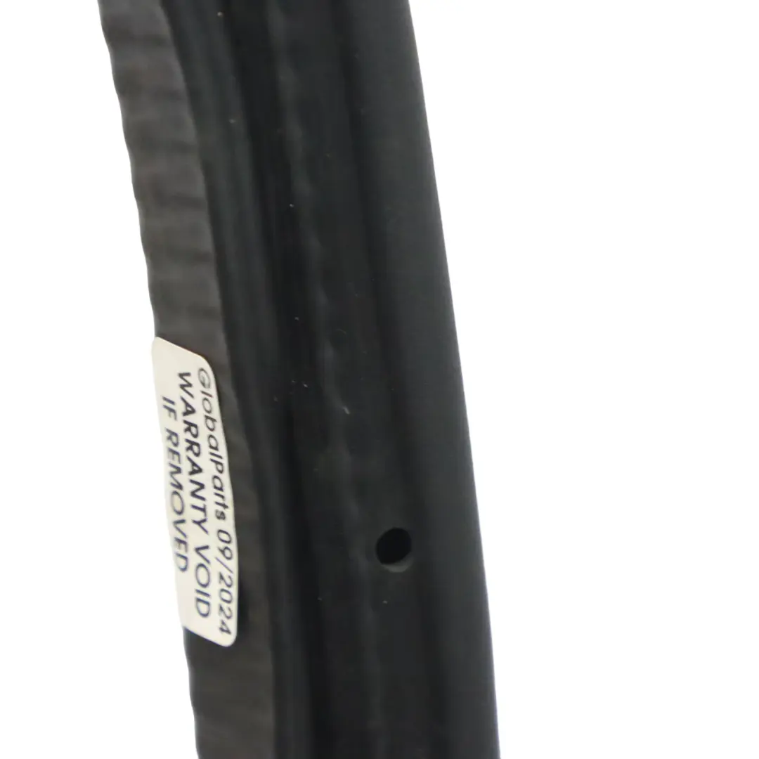 Uszczelka Drzwi Tylne Lewe Lewy Tył do Volkswagen Passat B7 o numerze 3C9867913C Volkswagen Passat B7 Uszczelka Drzwi Tylne Lewe Lewy Tył - SKU 3C9867913C - Numer Części 3C9867913C