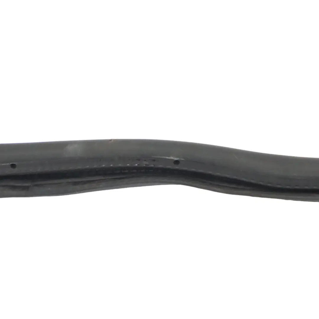 Guarnizione Porta Posteriore Sinistra Gomma per Volkswagen Passat B7 con numero di parte 3C9867913C Volkswagen Passat B7 Guarnizione Porta Posteriore Sinistra Gomma - SKU 3C9867913C - Numero di parte 3C9867913C