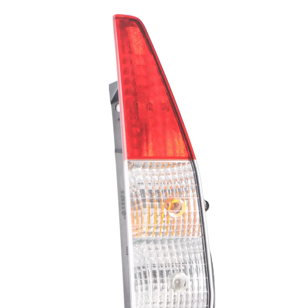 Lamp Trunk Light Right O/S Tailgate to Fiat Doblo Rear with Part number 40600748 Fiat Doblo Rear Lamp Trunk Light Right O/S Tailgate - SKU 40600748 - Part number 40600748
