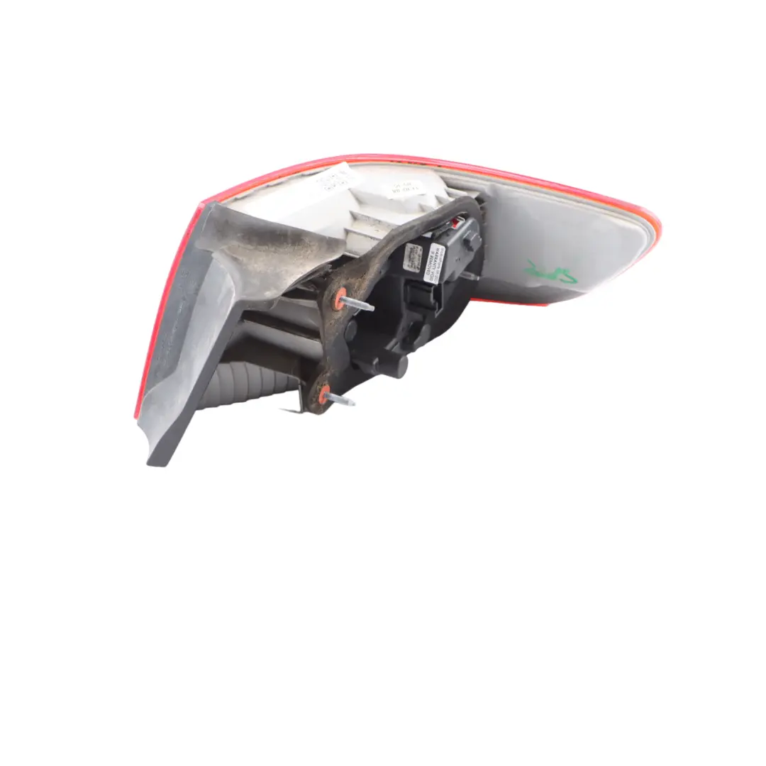 BMW E92 Coupé Rear Light In The Side Panel Left N/S - SKU 4428213-1 - Part number 4428213
