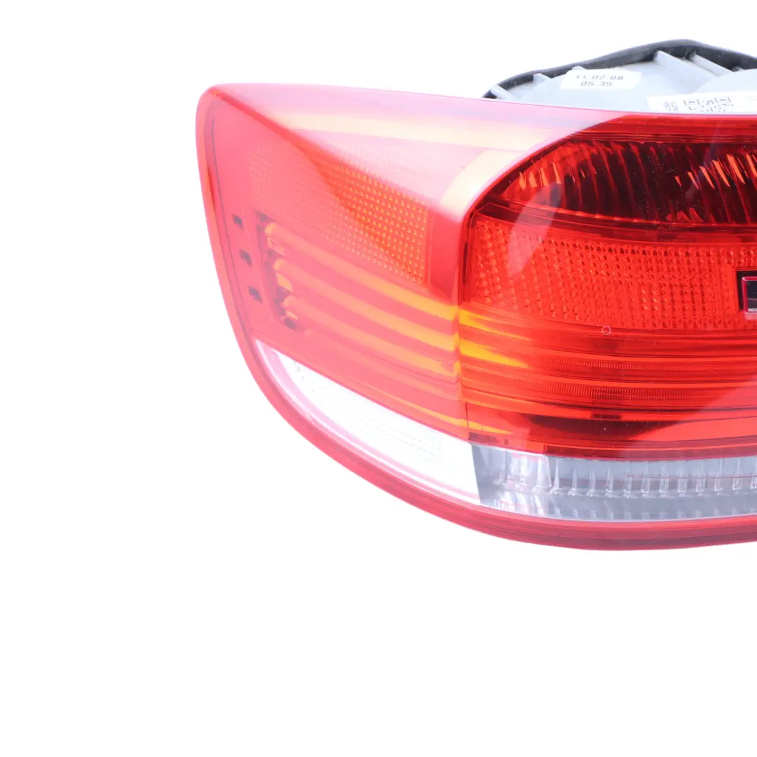 BMW E92 Coupé Rear Light In The Side Panel Left N/S - SKU 4428213-1 - Part number 4428213