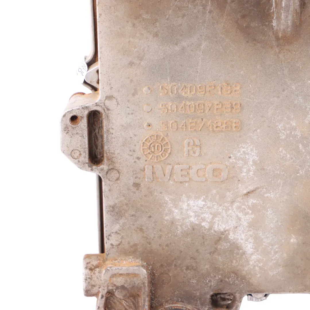 Eurocargo F4AE0481 Moduł Sterownik Silnika ECU do Iveco o numerze 4898111 Iveco Eurocargo F4AE0481 Moduł Sterownik Silnika ECU - SKU 4898111 - Numer Części 4898111