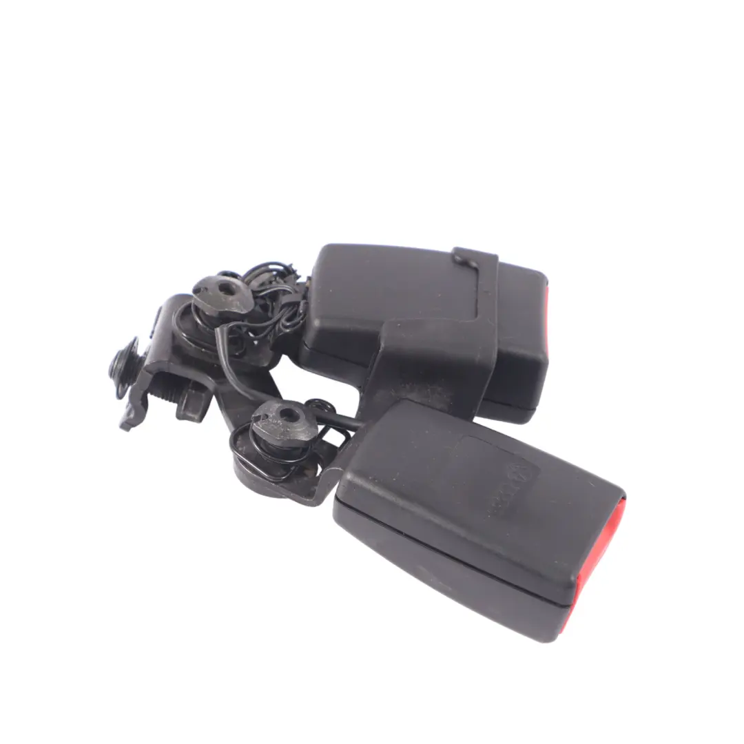 Audi Q3 8U Rear Centre Middle Safety Seat Belt Buckle Latch - SKU 4G0857739A - Part number 4G0857739A